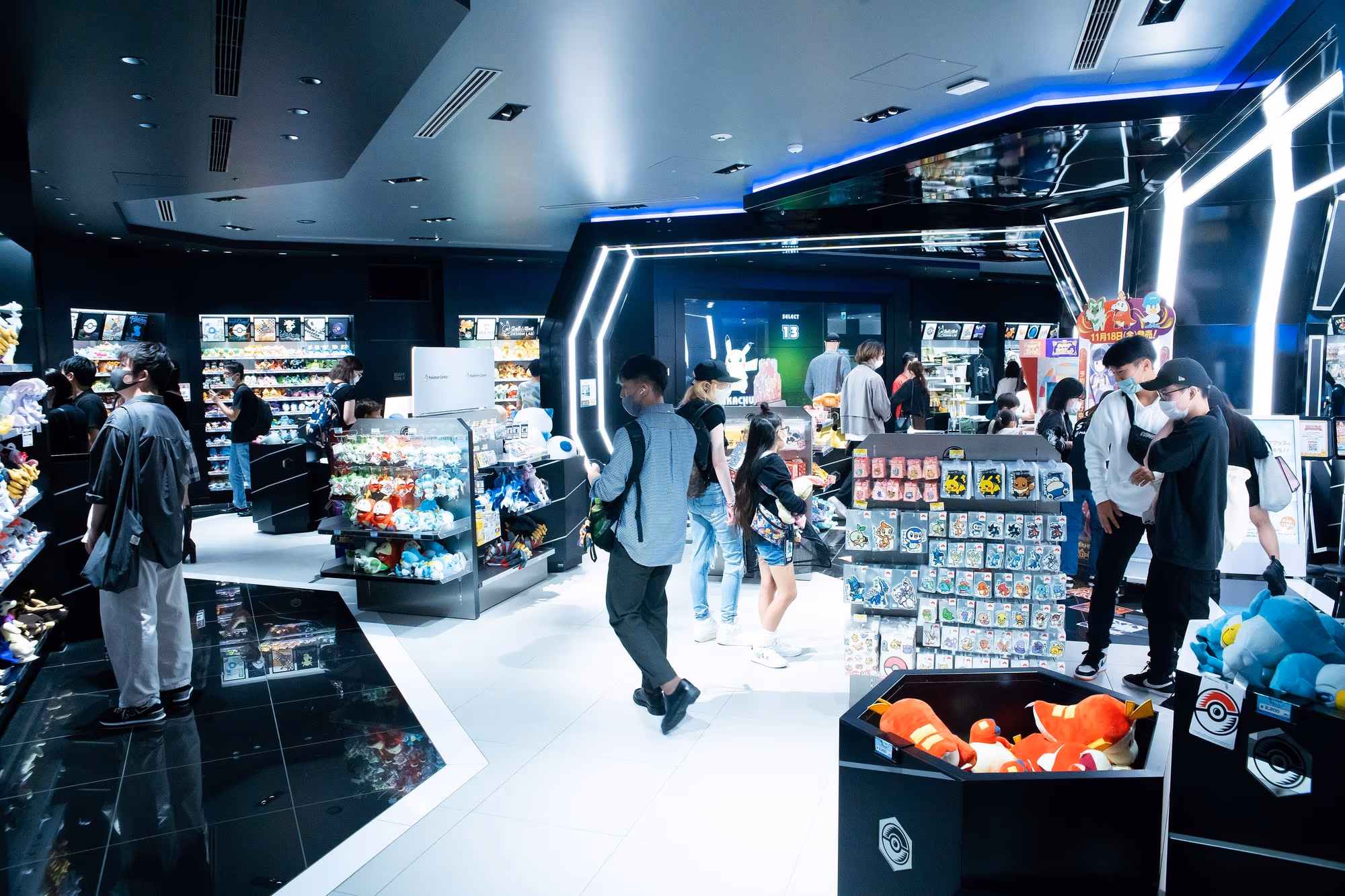 Der Eingang des Pokémon-Center-Ladens im Shibuya Parco